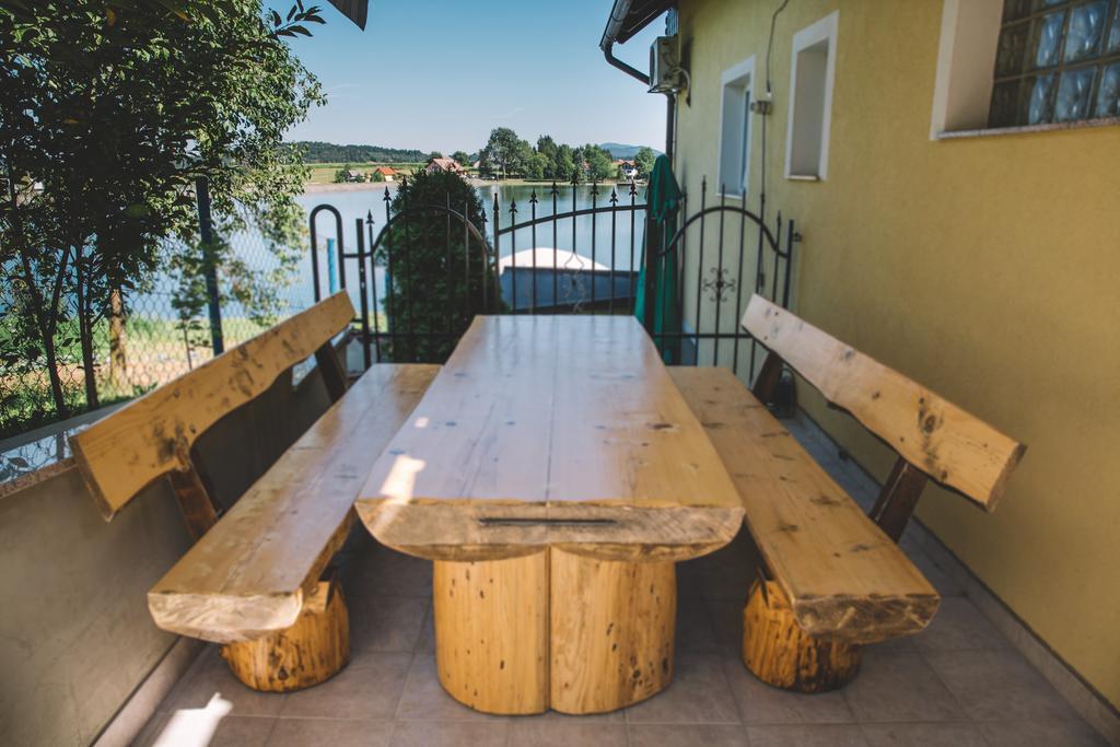 Apartments Mise Ogulin Exteriör bild